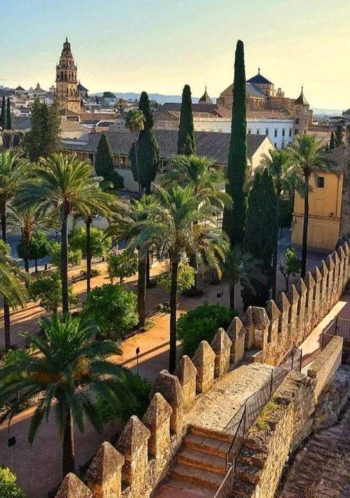 Apartamento Puerta De Cordoba- Exterior Con Balcones Exterior foto